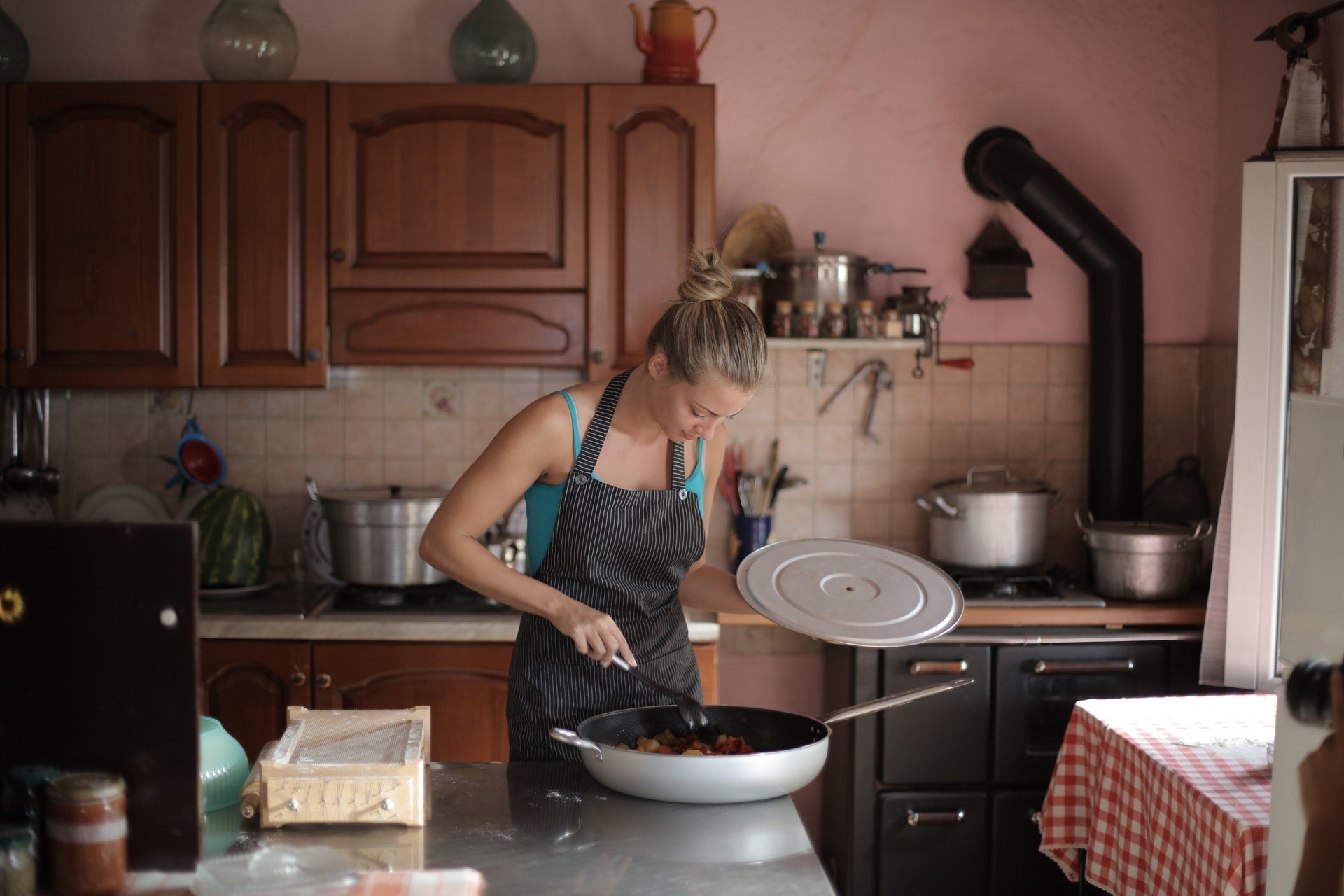 Mujer Cocinando