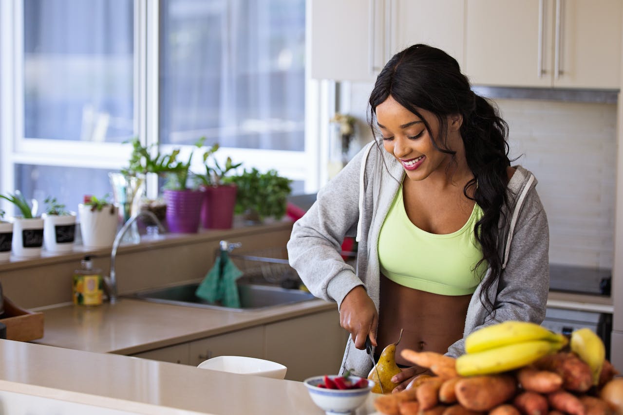 Cabello y Uñas Saludables: Alimentos y Suplementos para Fortalecer tu Belleza desde Adentro