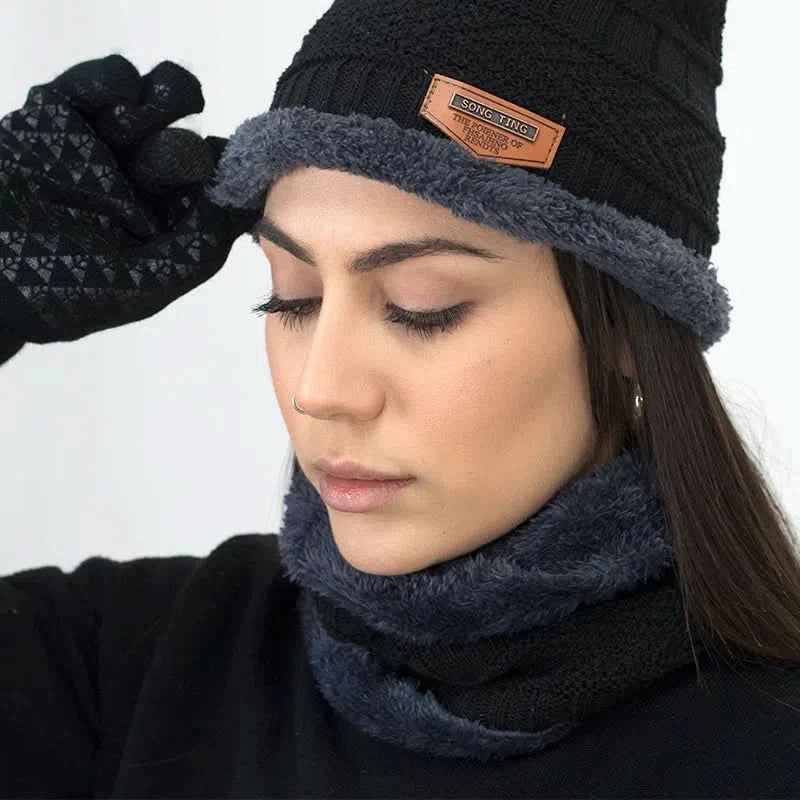 Set de Gorro, Guantes y Bufanda en Lana