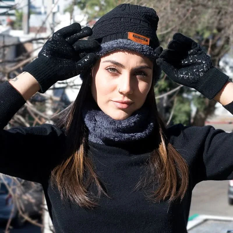 Set de Gorro, Guantes y Bufanda en Lana