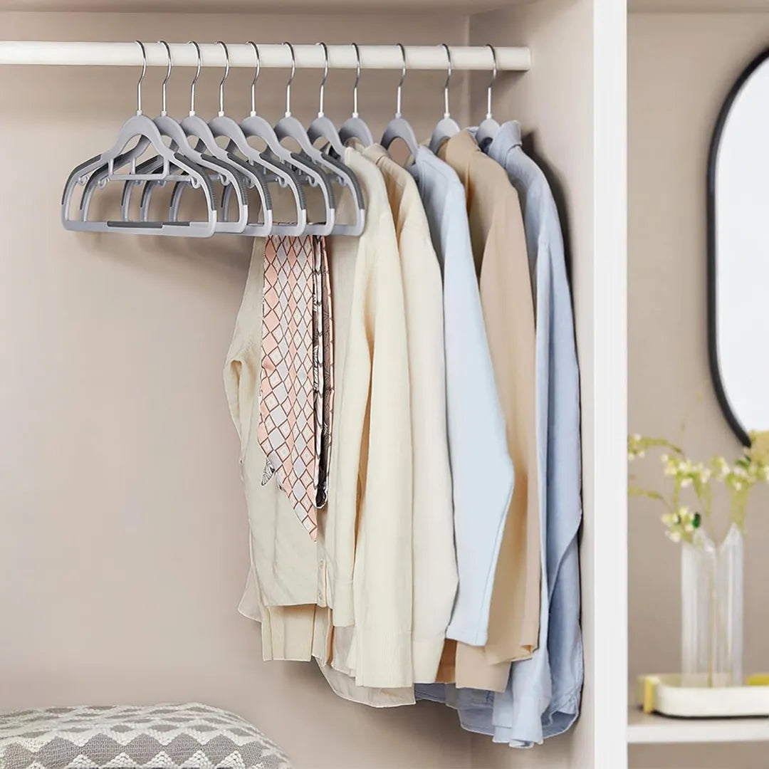 Set de 20 Perchas Plasticas Antideslizantes