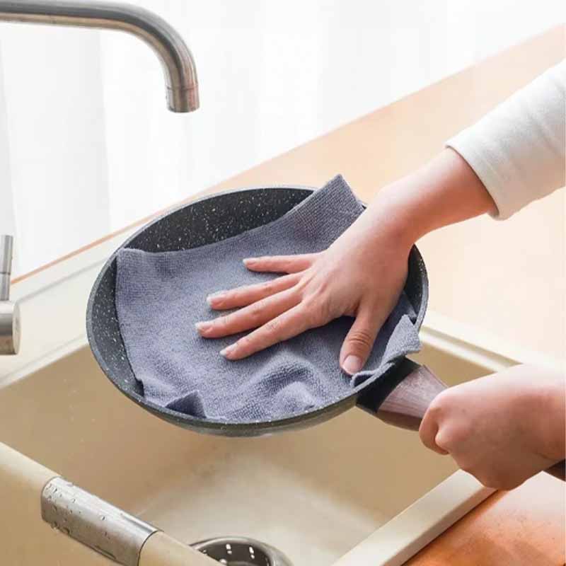 Rollo de Microfibra Descartable 20 Paños Gris