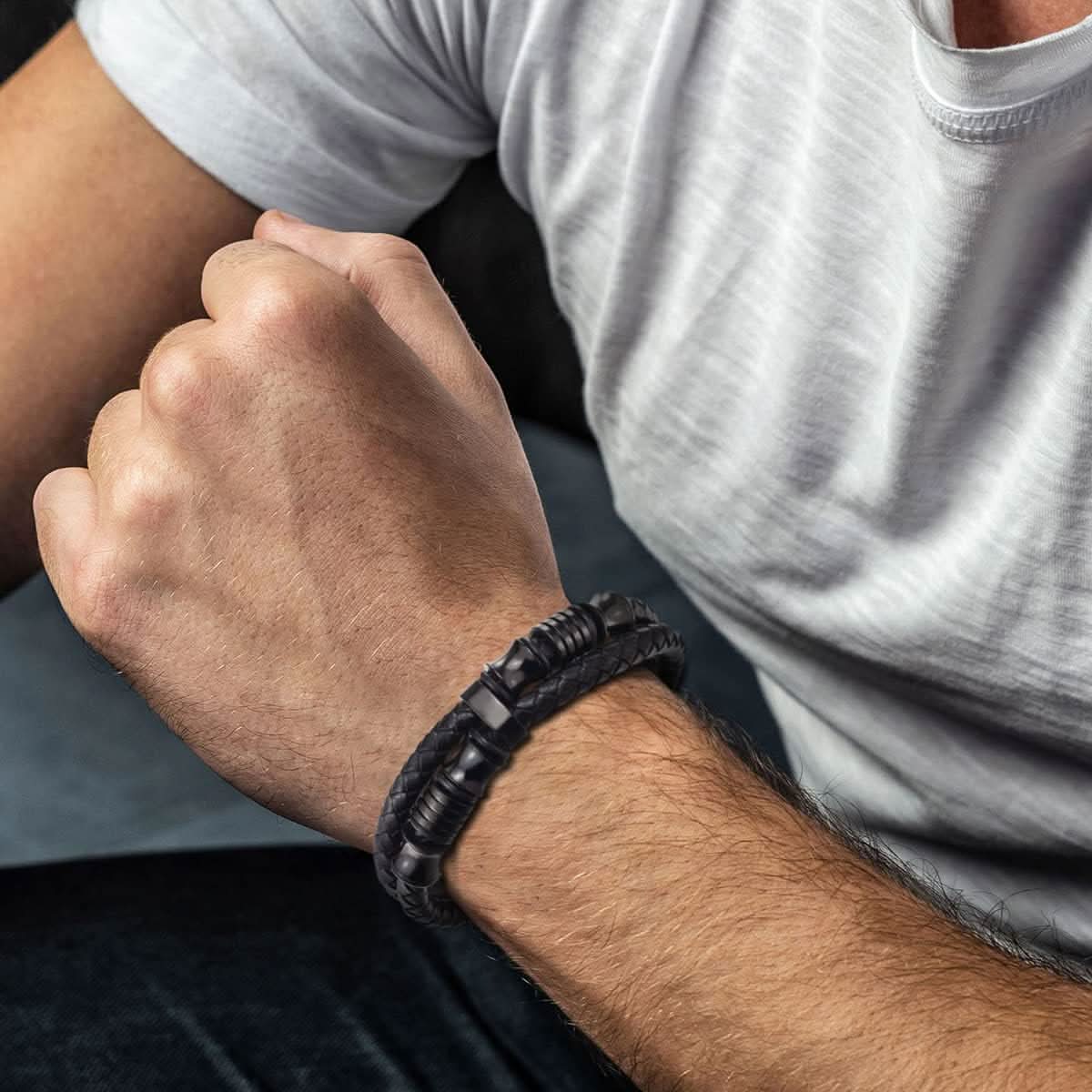 Pulsera Beyond Doble Hilera con Apliques