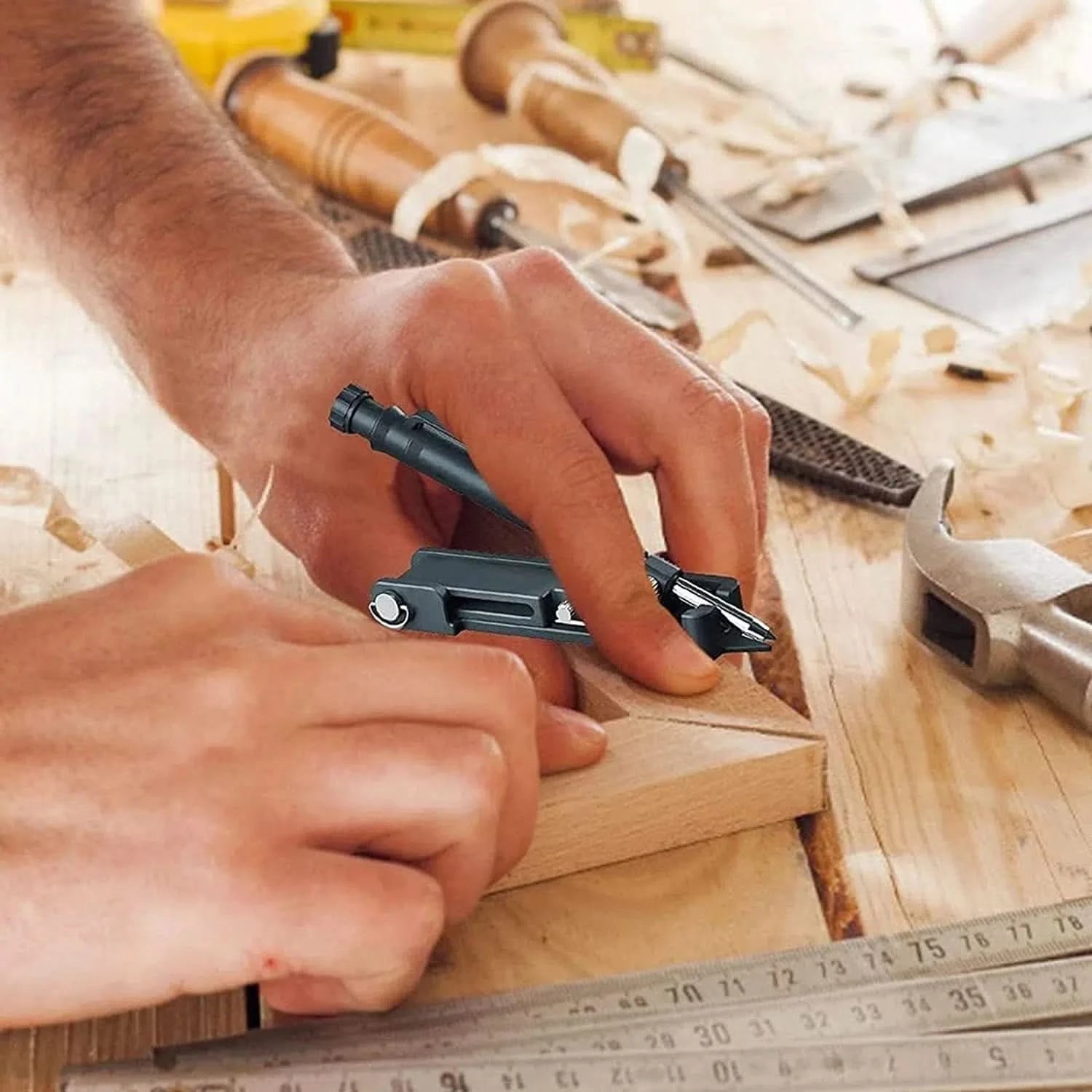 Herramienta de trazado multifuncional con lápiz