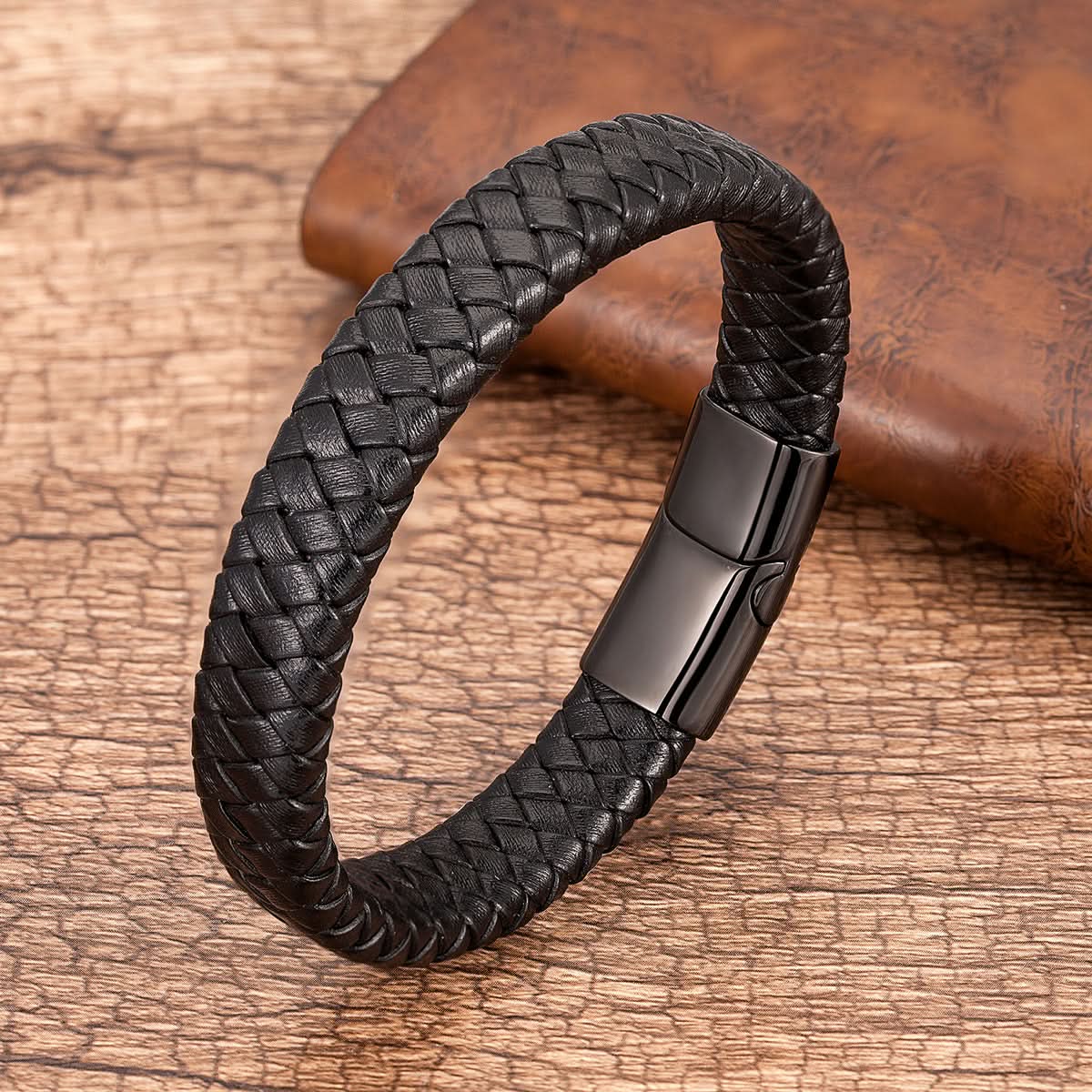 Pulsera INTERTWINED de Cuero y Metal