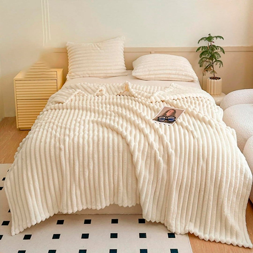 Manta Super Soft a Rayas en Vellon Grueso