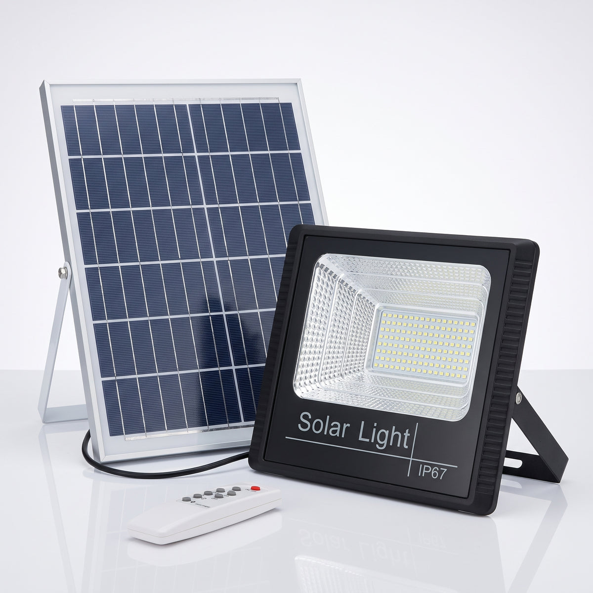 Foco Solar Led 100W con Control y Fotocélula - Hero limpio