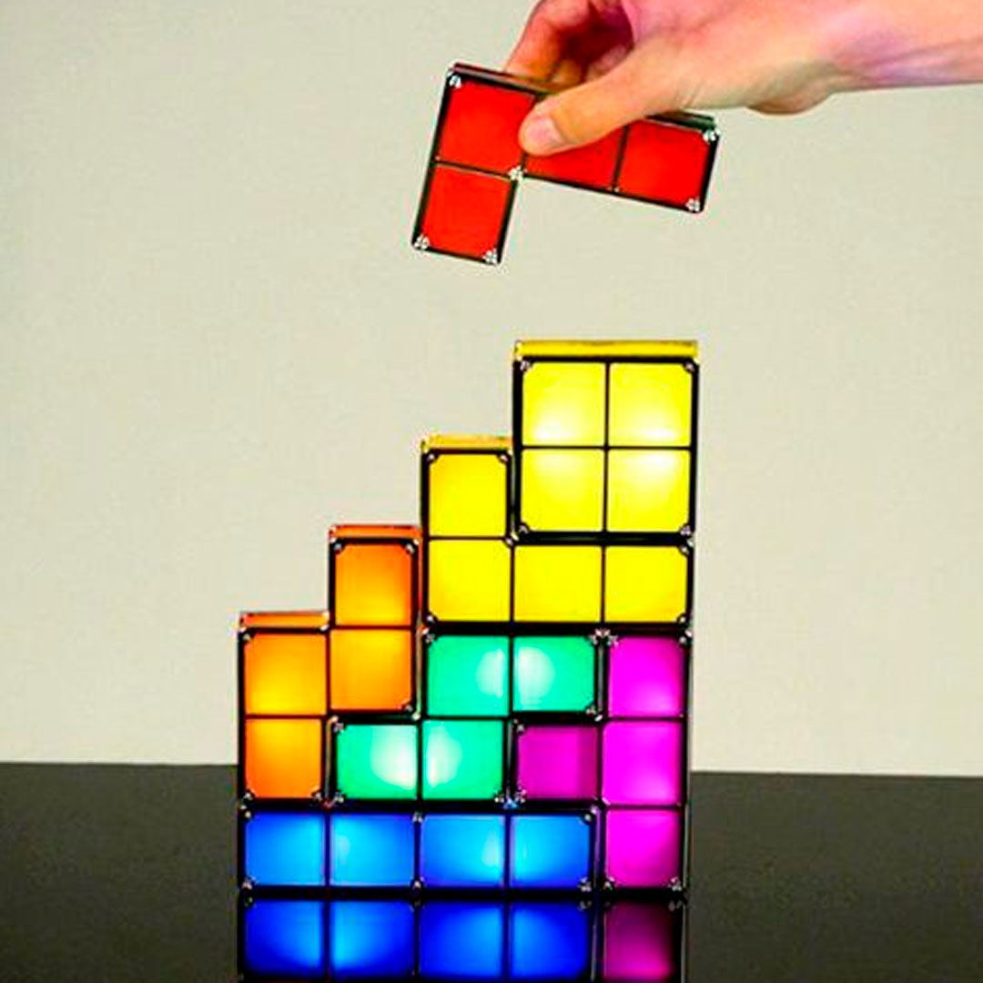 Luz Apilable Diseño Tetrix por Inducción