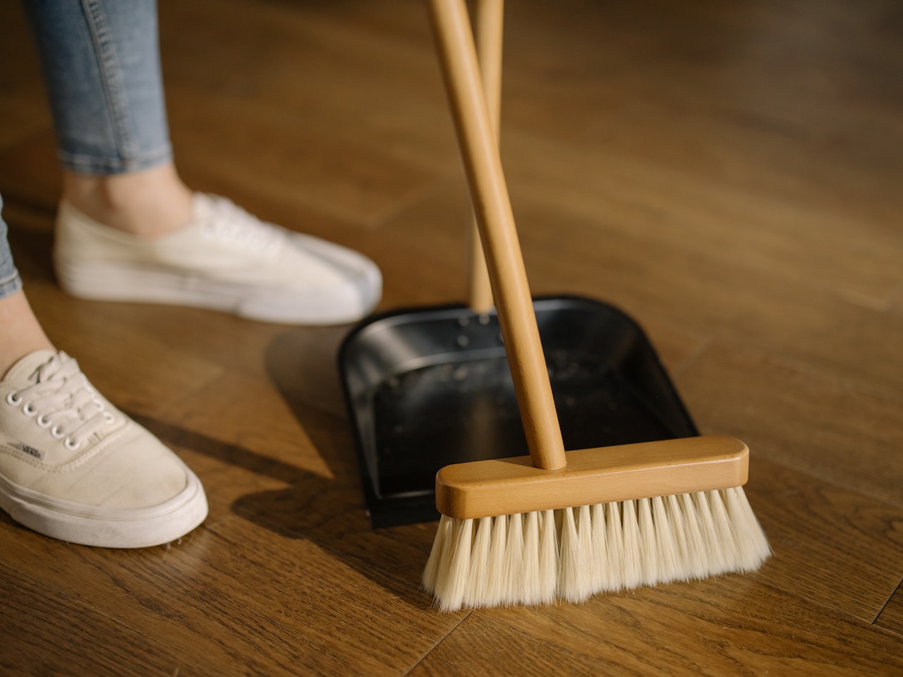 Elimina el polvo de tu hogar de una vez. [Pasos prácticos]