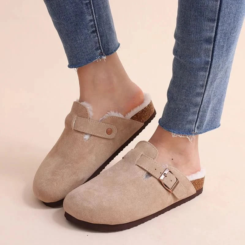 Zapatillas Clogs Fuzzy en Gamuza con Corderito