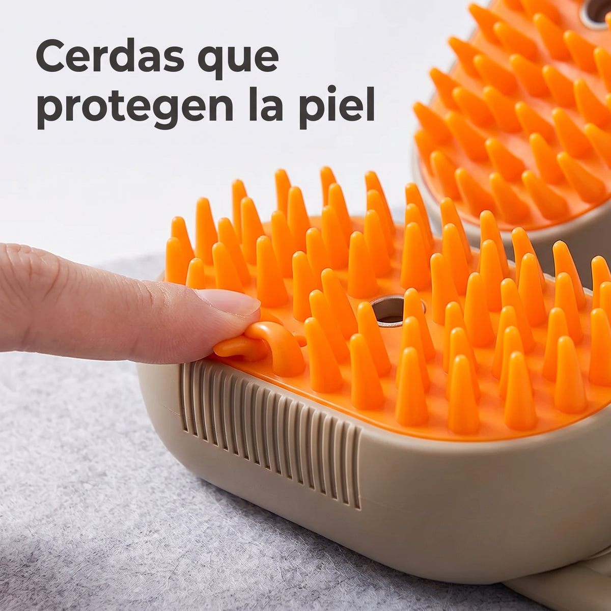 Cepillo de Peinado con Vaporizador para Mascotas - Detalle de cerdas